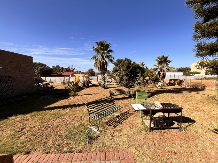 5 Bedroom Property for Sale in Lamberts Bay Western Cape